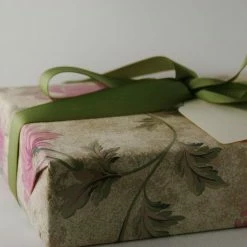 Maroon Oliver Pampering Bath Gift Set